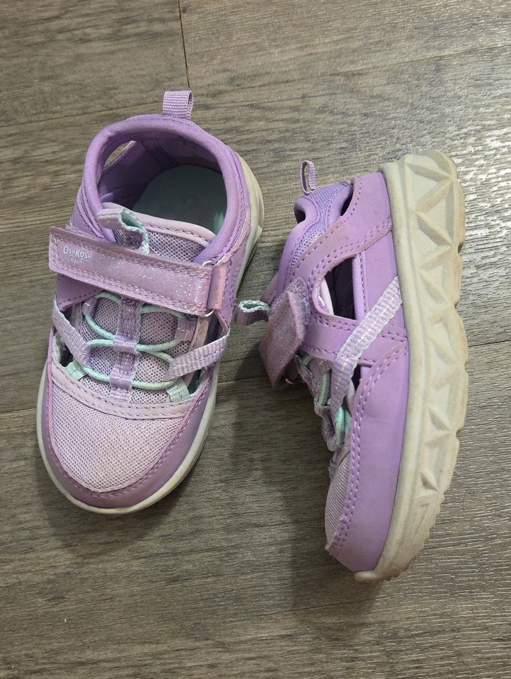 OshKosh B'gosh • Purple Water Sneakers